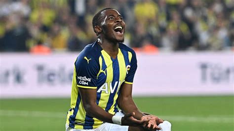 Fenerbahçe မှ Osayi Samuel ဆုံးဖြတ်ချက်။